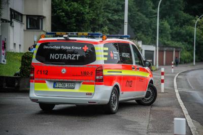 Esslingen: Angebranntes Essen ruft Feuerwehr auf den Plan - Bewohnerin blieb trotz Rauch in der Wohnung